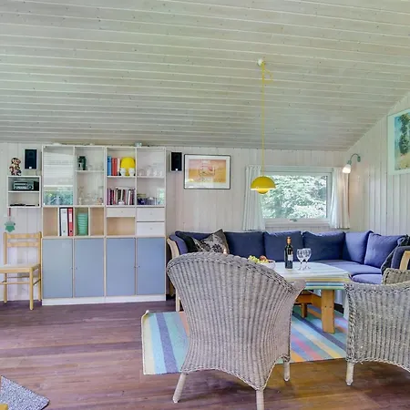Loreia - 200m From The Sea By Interhome Сasa de vacaciones Bøtø By